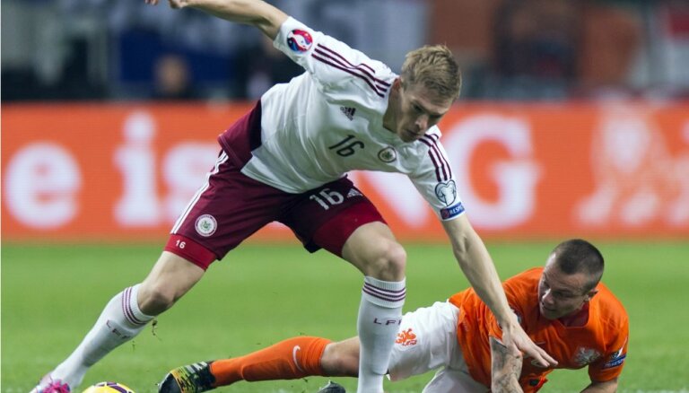 Rudņevs ģimenes pieauguma dēļ nepalīdzēs Latvijas izlasei PK kvalifikācijas spēlē pret Šveici