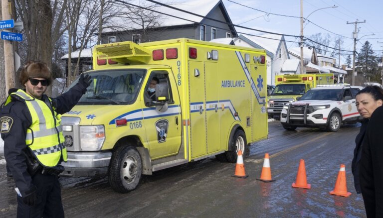 В Канаде автобус врезался в детский сад: пострадали восемь человек