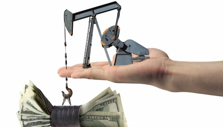 В США фиксируется рекордное снижение числа работающих нефтяных вышек
