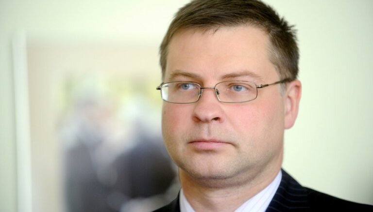 Dombrovskis: līdzekļu piešķiršanai demogrāfijas jomas priekšlikumiem jāskatās uz pašlaik plānoto izdevumu pārdali