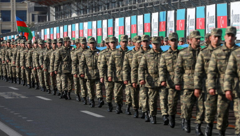 Azerbaidžāna paziņo par septiņu karavīru bojāeju sadursmēs uz robežas ar Armēniju