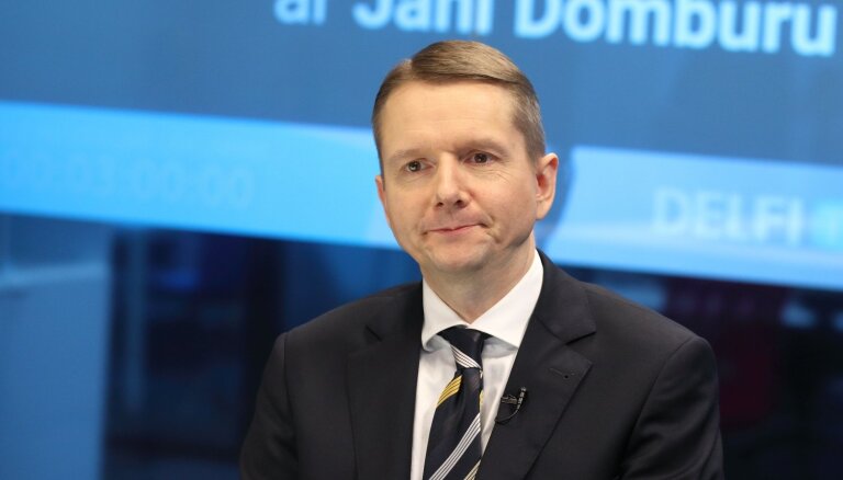 Nauda Latvijā kļuvusi daudz lēnāka – intervija ar FKTK vadītāju Putniņu