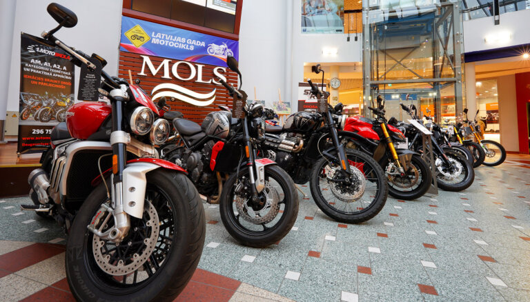 Jaunākos motociklu modeļus vienkopus var apskatīt izstādē 'Molā'