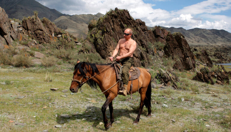 "В пиджаках или с голым торсом на лошади?" На саммите G7 высмеяли мачизм Путина