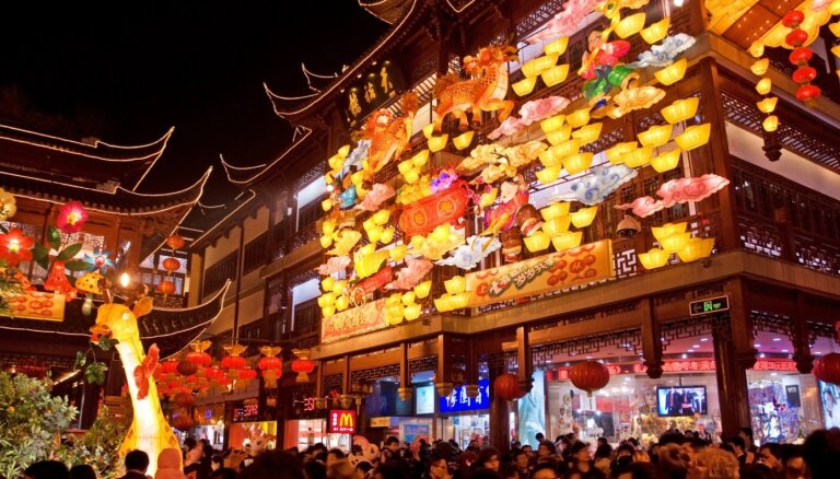 Красное на белом: почему не все в Китае радуются Лунному Новому году
