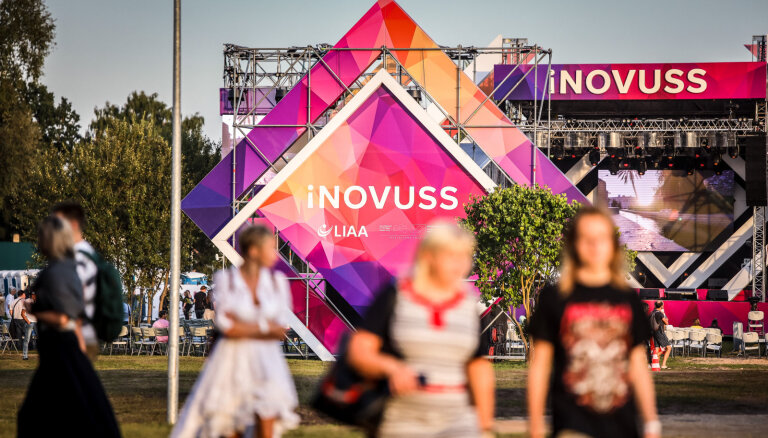 Inovāciju un tehnoloģiju festivāls 'iNOVUSS' pulcē rekordlielu interesentu skaitu