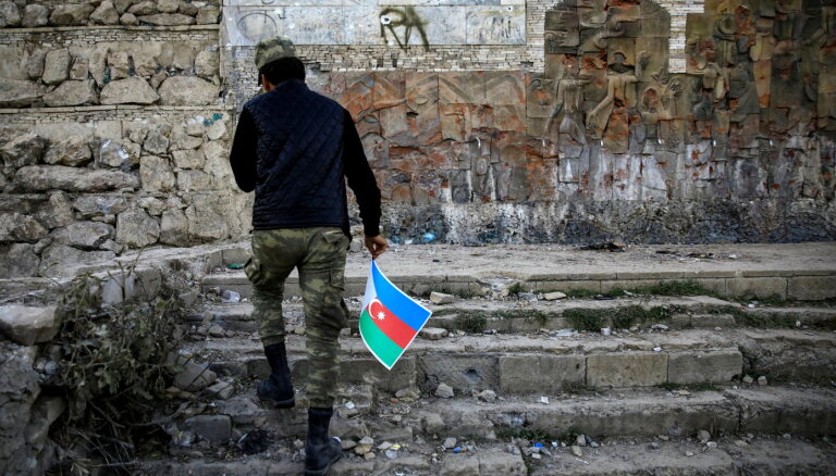 Как азербайджанцы возвращаются к миру после войны в Карабахе