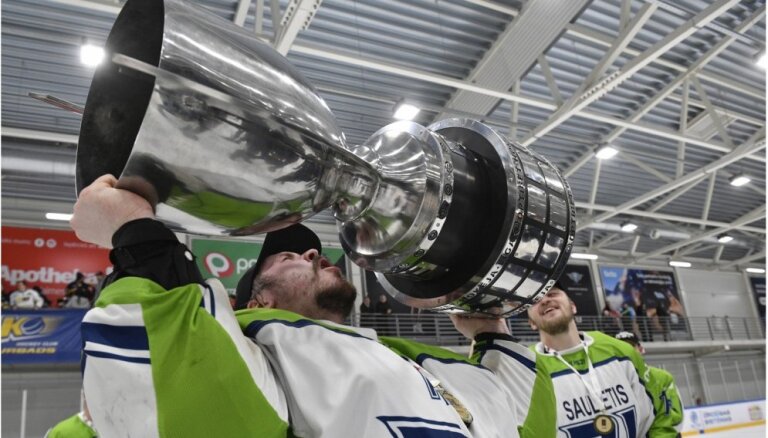 ФОТО: Рижский "Мого" второй раз в истории стал чемпионом Латвии по хоккею