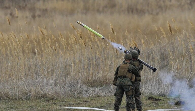 Латвия направит Украине зенитно-ракетные комплексы Stinger, вертолеты и беспилотники