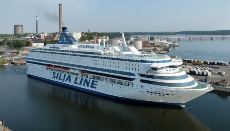 Шутники выставили на продажу пассажирское судно Silja Europa, работавшее на маршруте Таллин - Хельсинки
