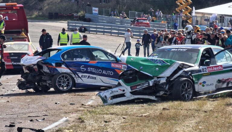 Video: Sadauzīti desmit BMW – masveida avārija Baltijas autošosejas sacīkstēs