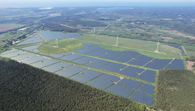 В Латвии будет построен крупнейший в стране парк с солнечными панелями