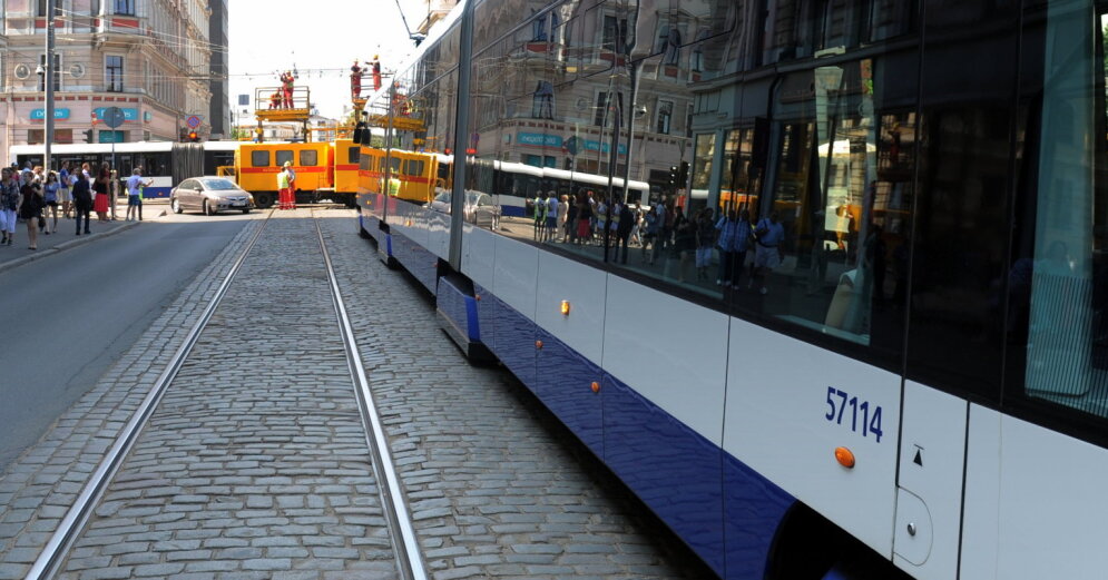 “Rīgas satiksme” has started a market research on the supply of low-floor trams