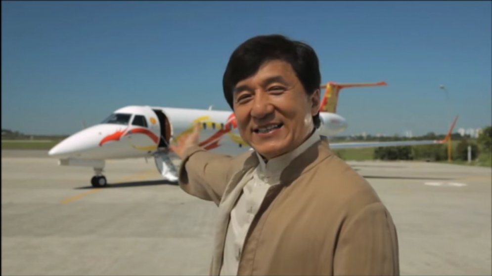 Новая игрушка Джеки Чана — личный самолет за 20 млн. долларов