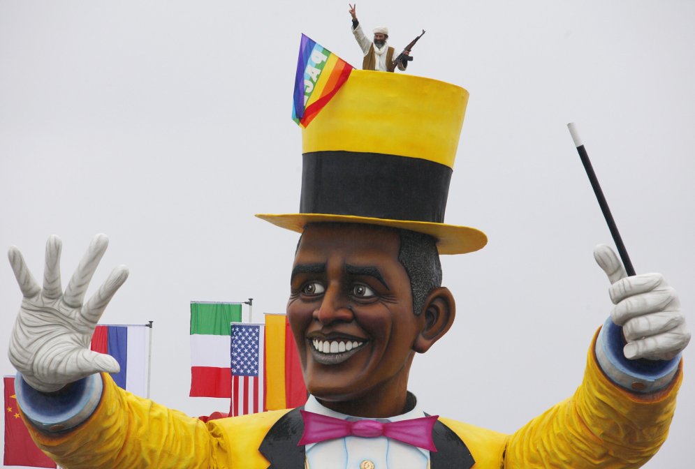 "Не будут брать - отключим газ", или Как "бездуховная" Европа смеется на карнавалах