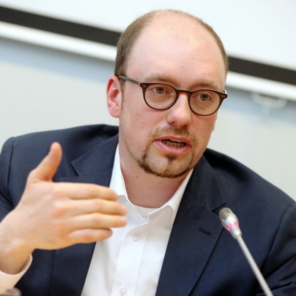 Deniss Hanovs