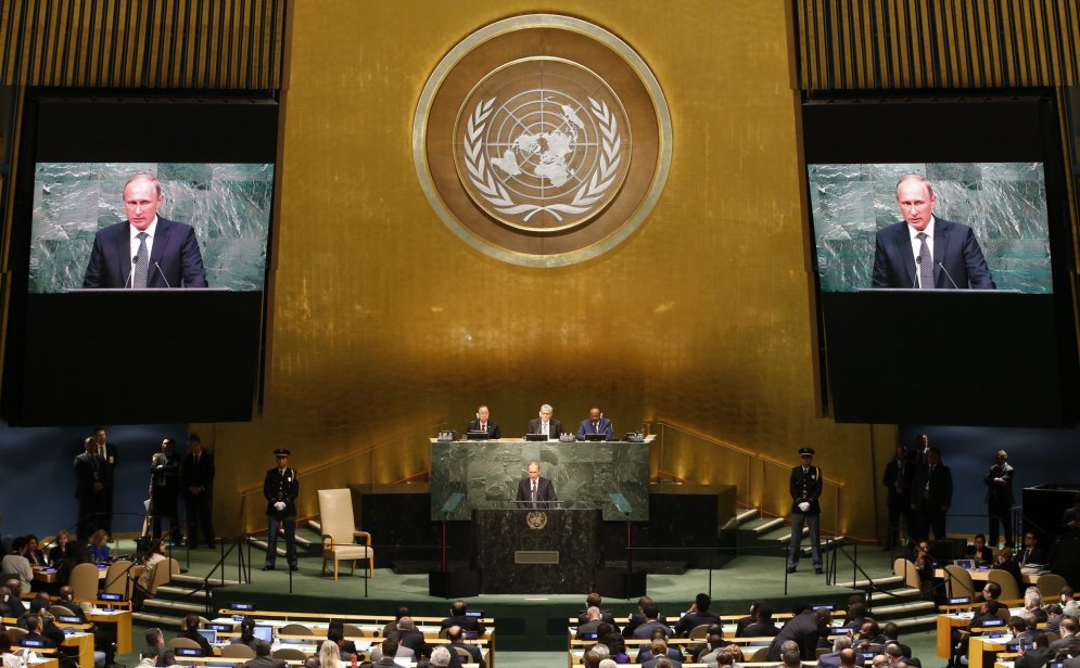 15 сильных фото с исторического выступления Владимира Путина в ООН