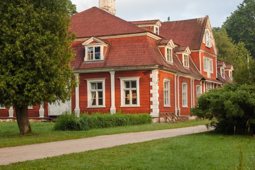 Koka arhitektūra Latvijā